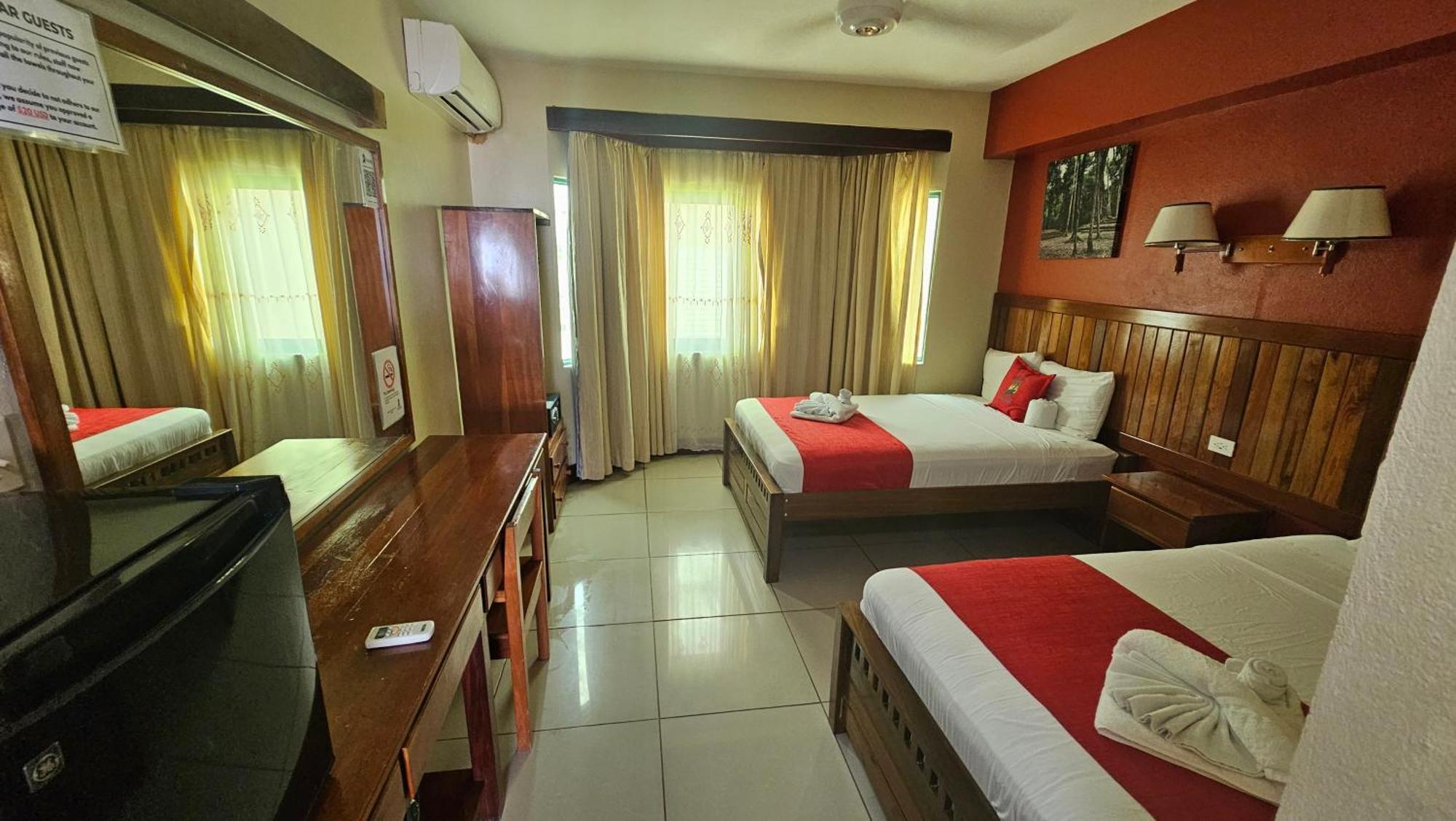 Caye Caulker Plaza Hotel Zewnętrze zdjęcie